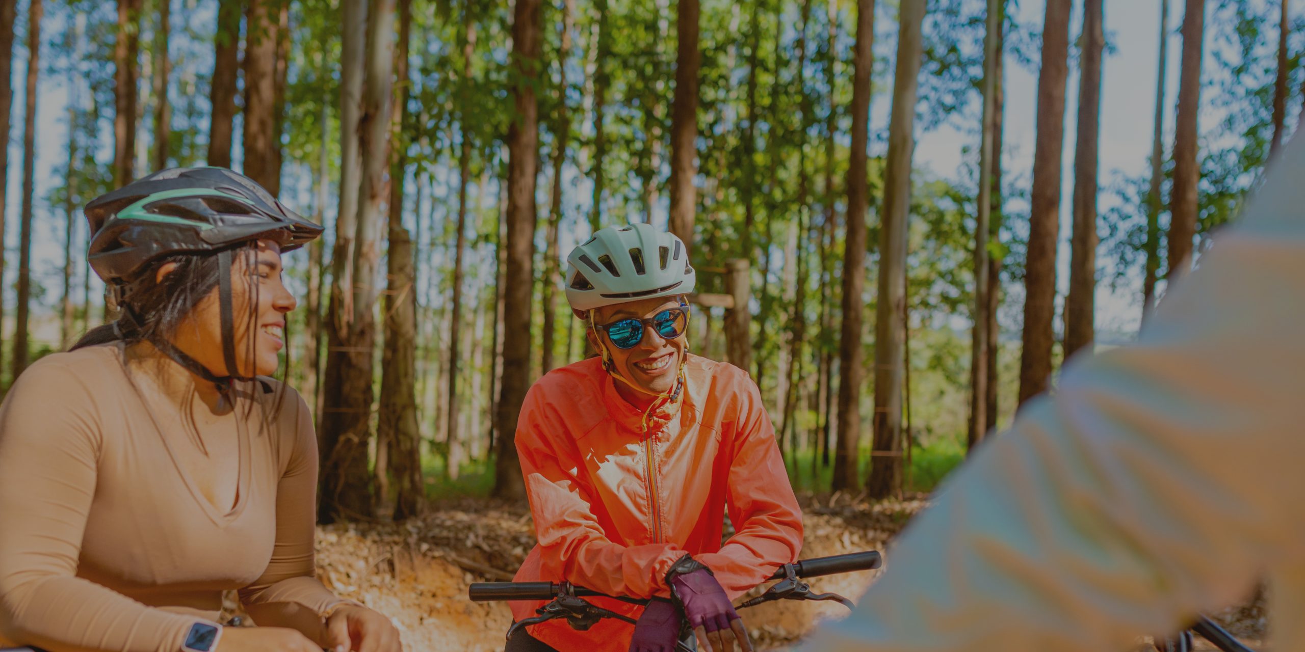 Website Banner Cycle Around the Globe 2025